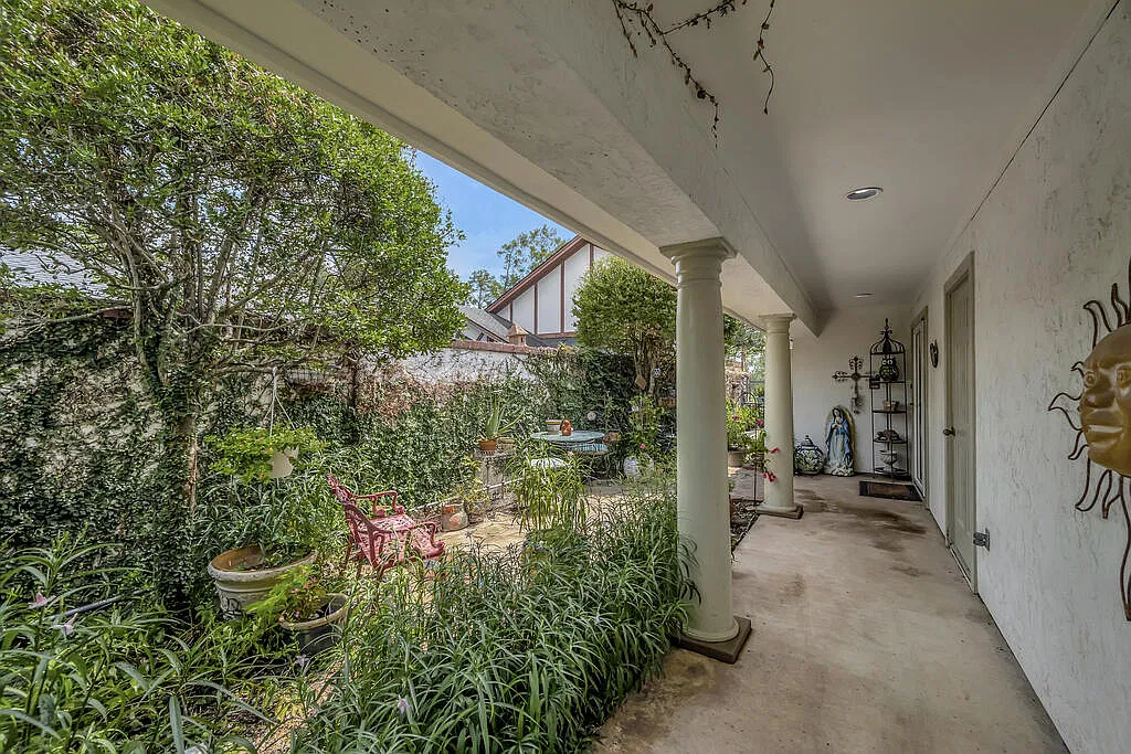 3 bed, 2.5 bath, 3200 sqft, $2,900 — Photo 4