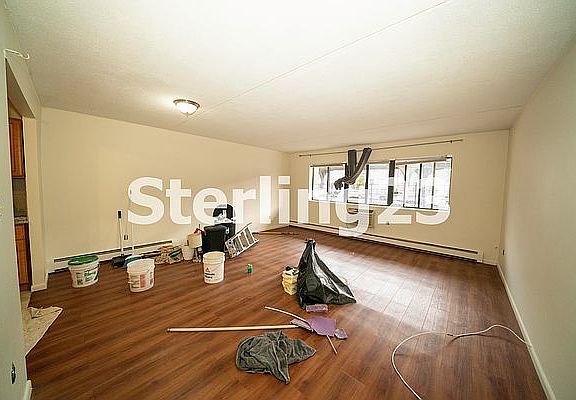 5th image of 2416 31st St APT 1