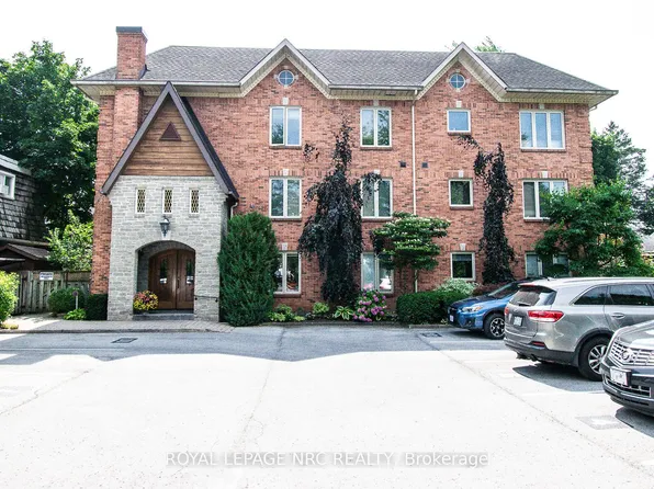 55 Main St #302, Saint Catharines, ON L2N 4T8