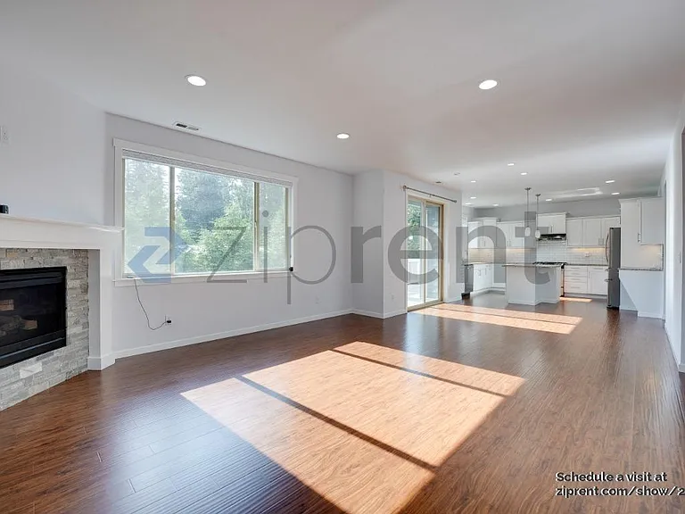 7607 NE 143rd Ct — Photo 5