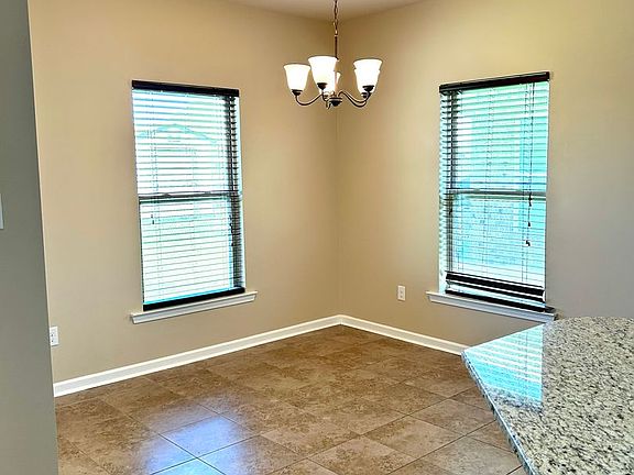 4th image of 42530 Pebblestone Ave