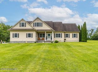 2122 Donnan Rd, Galway, NY 12074