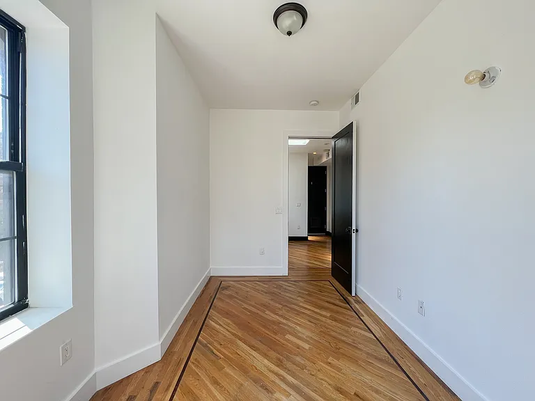 276 E 23rd St #4 — Photo 8