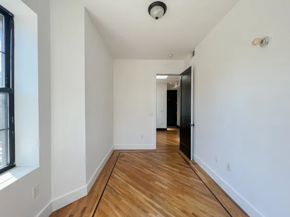 276 East 23rd Street image 8 of 11