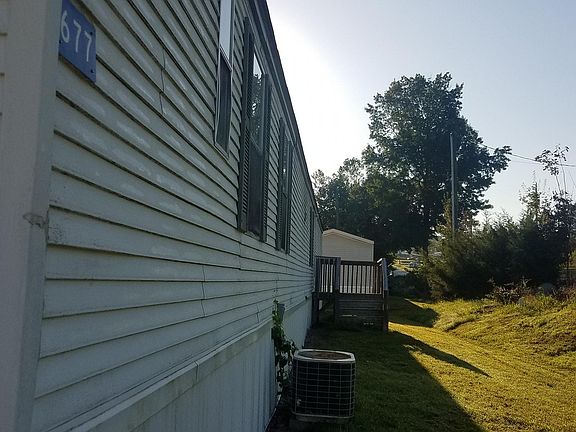 4th image of 677 Bonfire Dr