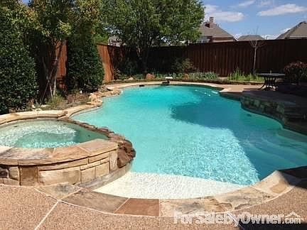 2nd image of 2612 Clipper Ct