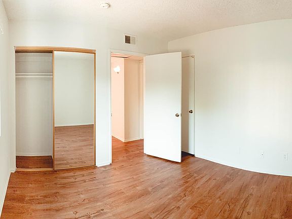 5th image of 18414 Vincennes St APT 100