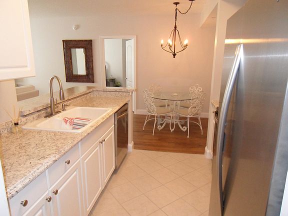 4th image of 5090 Fairways Cir APT H105