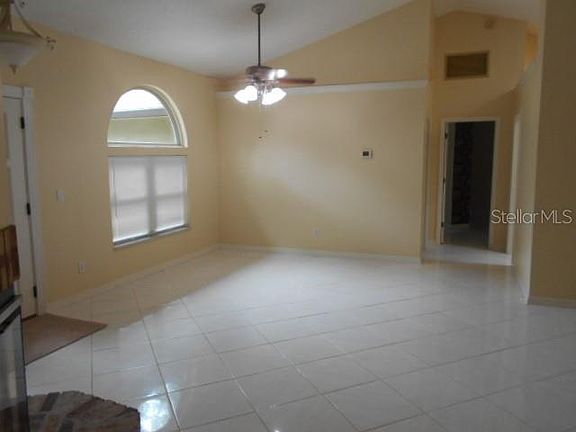 4th image of 4665 Tiffany Woods Cir