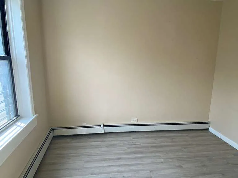 33 Tuckahoe Rd #2F — Photo 3