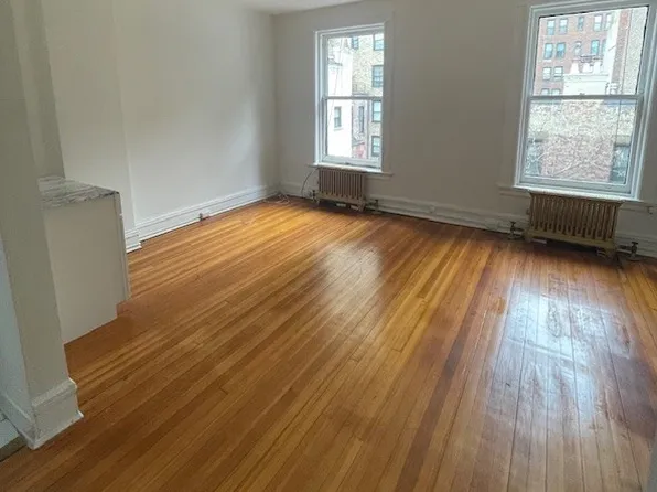 23 East 69th Street image 1 of 10