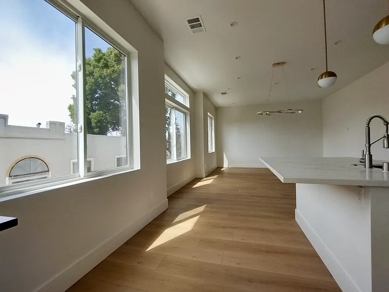 908 N Humboldt St #C — Photo 5