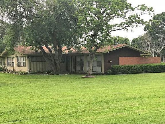 2nd image of 234 Primrose Ln
