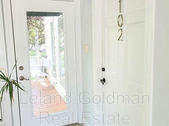 4th image of 113 Holly Cres Suite 102