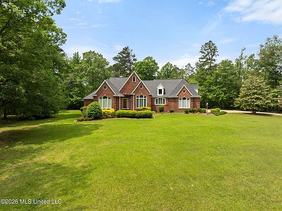 5th image of 21 Shady Creek Trl NE