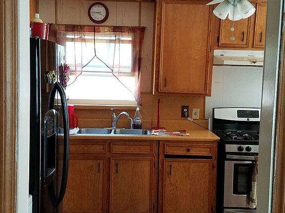4th image of 627 Elaine Dr