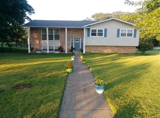 3797 Sierra Dr, Barnhart, MO 63012