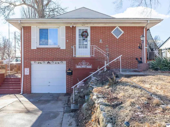 6119 Decatur St, Omaha, NE 68104