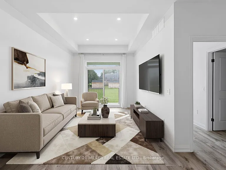 362 Wellington St E — Photo 6