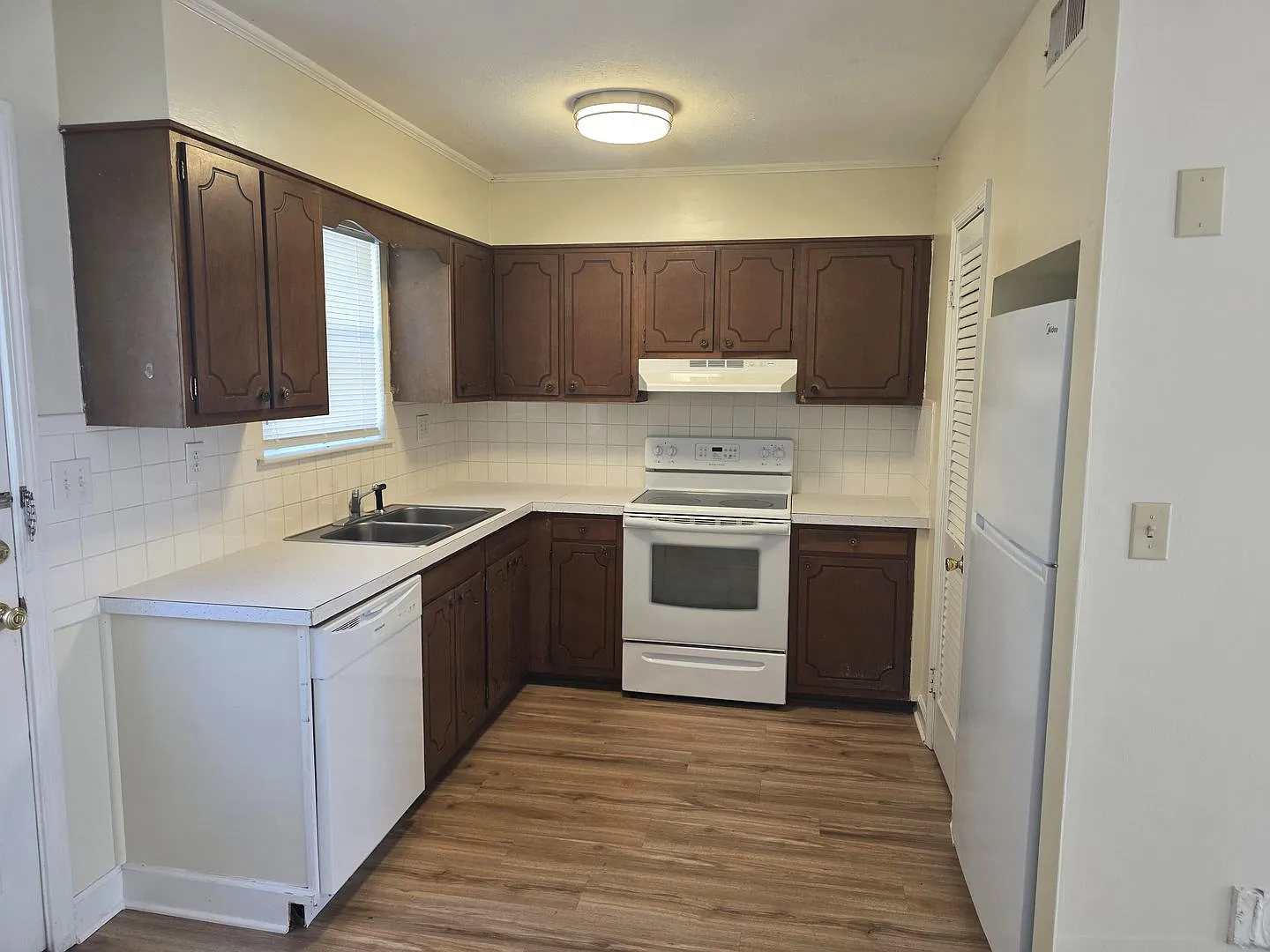 129 N. Main Street — Photo 2