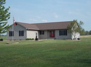 2707 S Meridian Rd, Mitchell, IN 47446