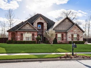 3406 NE Oaktrace Ave, Bentonville, AR 72712