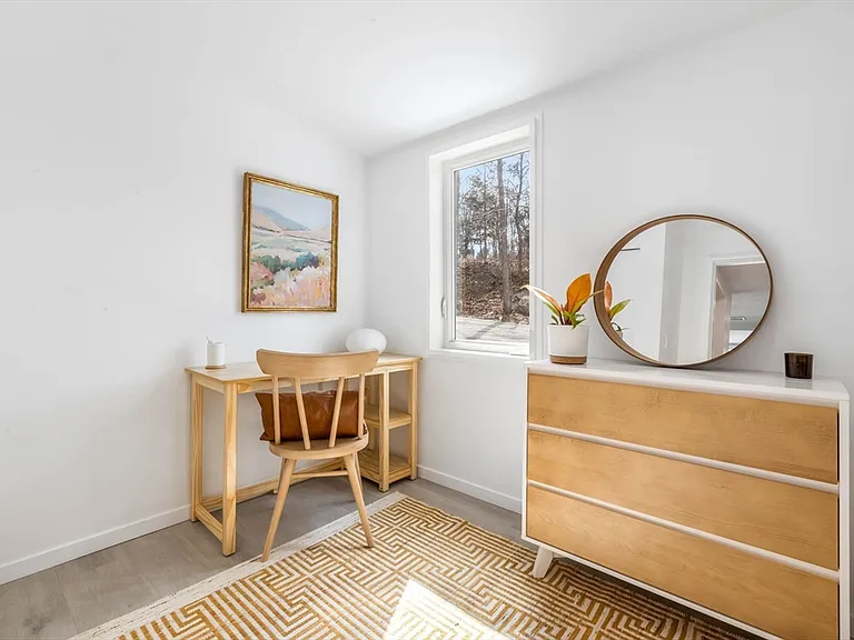 561 Beechwood St #SF — Photo 19