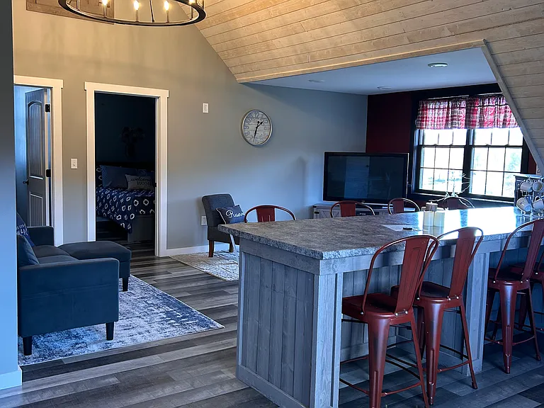 1090 Lakes Region Rd — Photo 14