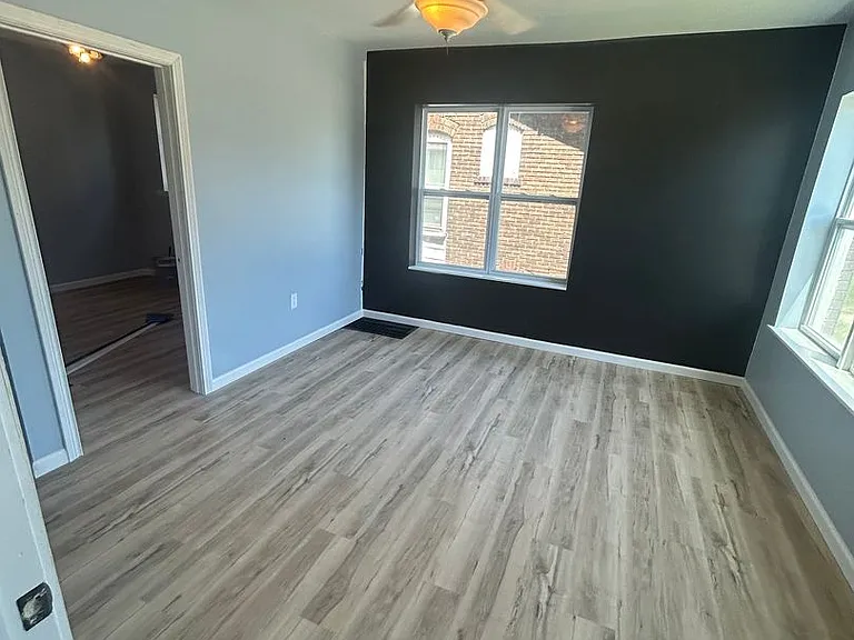 2905 Madison Ave — Photo 2