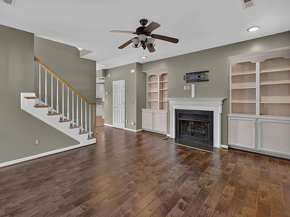 2nd image of 144 Burnet St