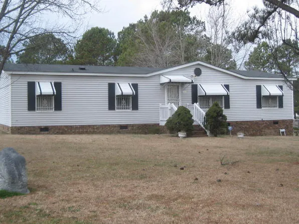 6598 Gold Dr, Battleboro, NC 27809