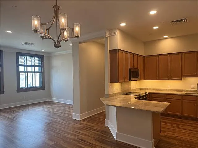 2 bed, 2.5 bath, 1650 sqft, $3,450 — Photo 2