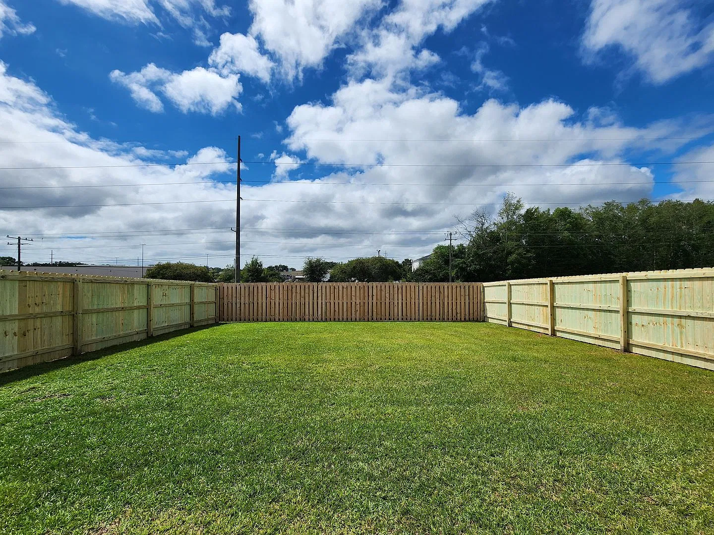 Adorable 3/2 with fenced yard in Foley — Photo 4