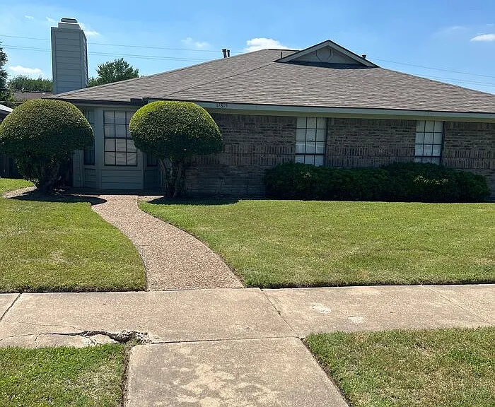 11815 Garden Terrace Dr — Photo 1
