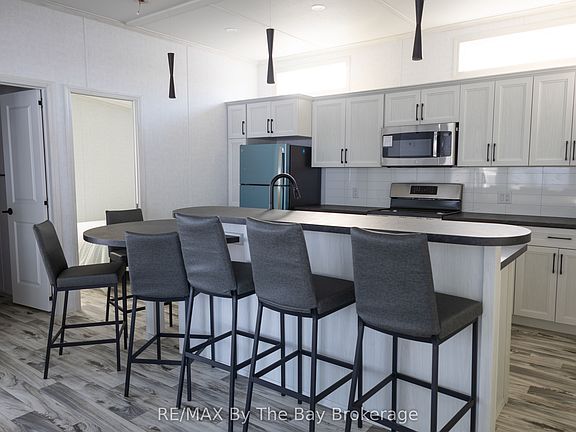 5th image of 3282 Ogdens Beach Rd #49
