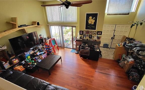 4th image of 1134 San Gabriel Blvd