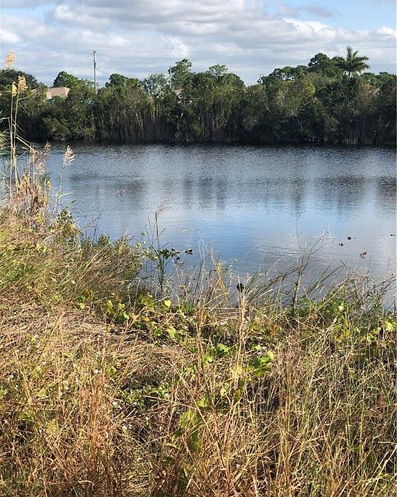 1st image of 4172 NE 9th Pl Lot 28