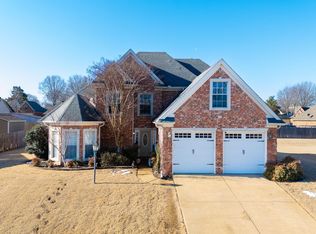 69 Lake Pointe Dr, Hernando, MS 38632