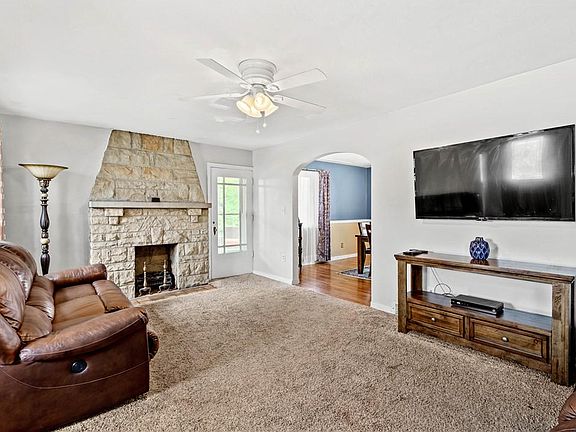 4th image of 1548 Eben St