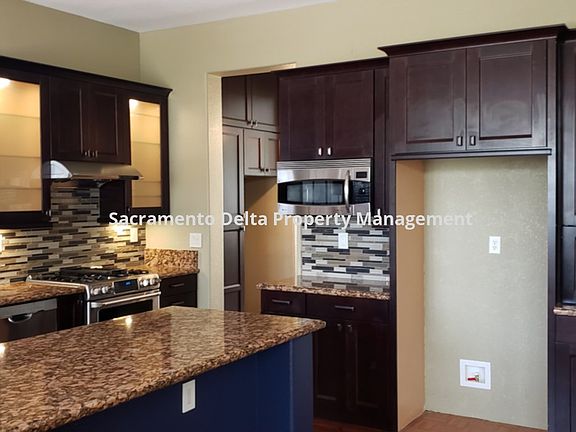 5th image of 4518 Windsong St