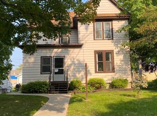 215 College Ave, Watertown, WI 53094