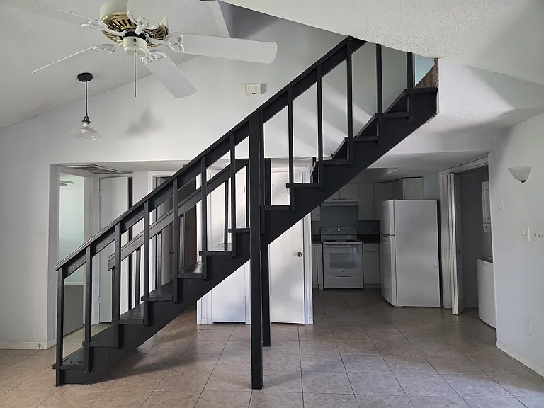 6400 Long St #4 — Photo 3