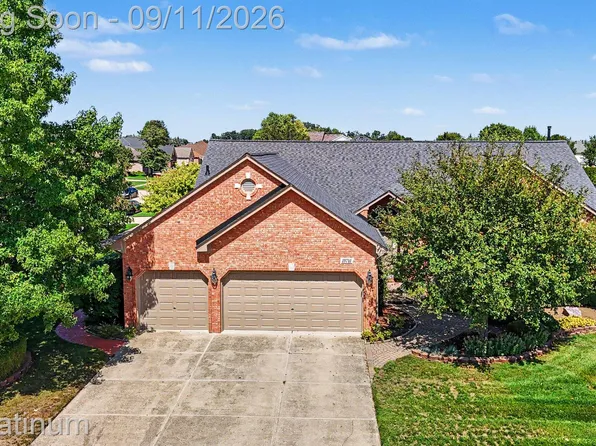 19741 Mount Vernon Dr, Macomb, MI 48044