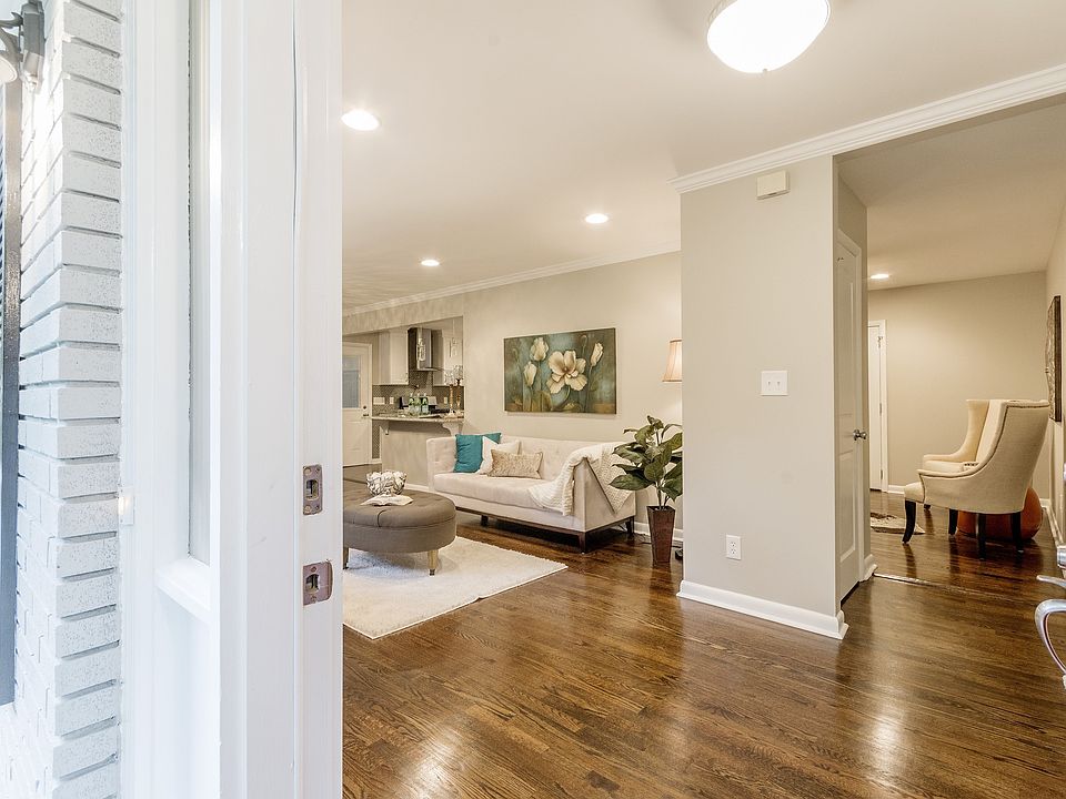 Gorgeous hardwood floors