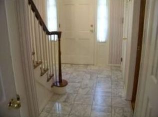 917 Cherry Ln, Vestal, NY 13850