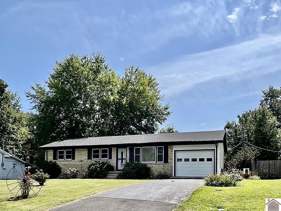 1st image of 203 E Dale Ave