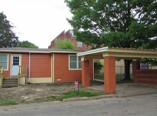 400 Park St, Center, TX 75935
