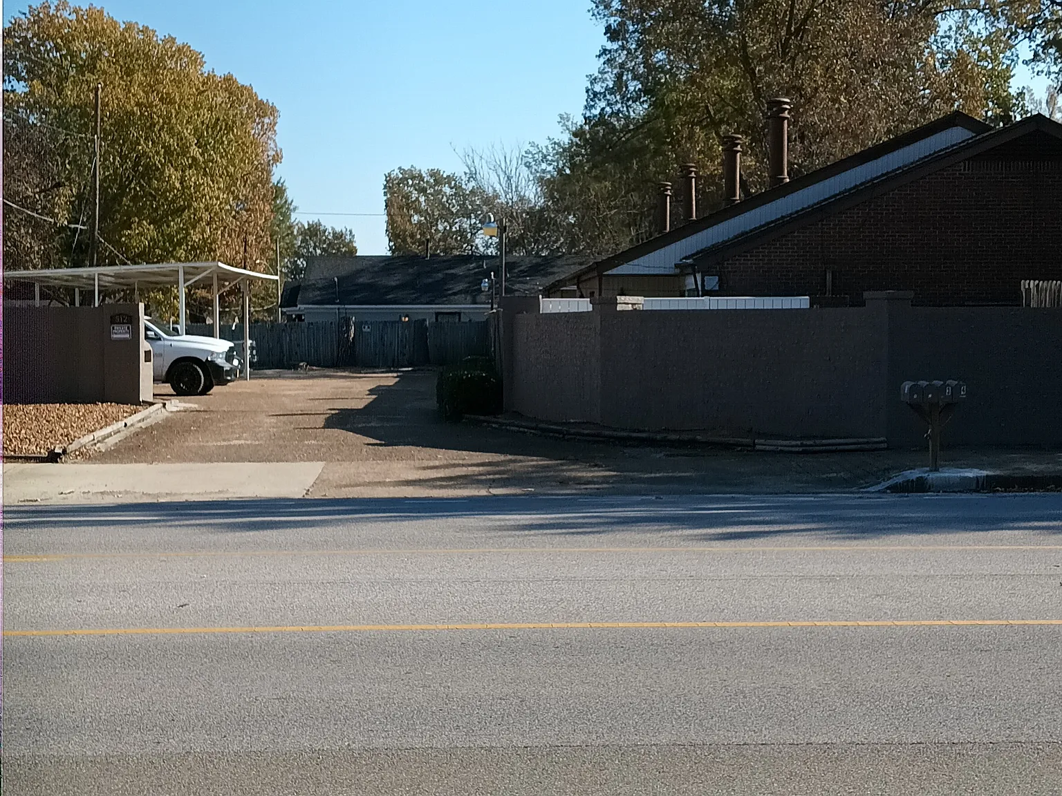 512 N Mendenhall Rd — Photo 1