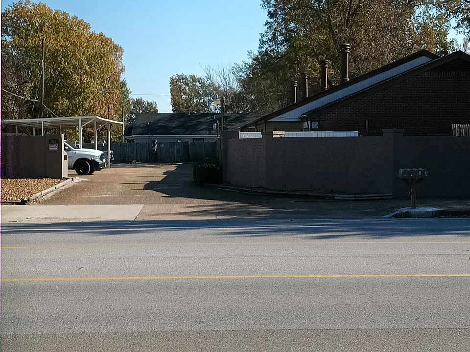 512 N Mendenhall Rd #3