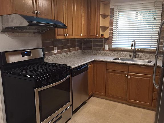 5th image of 1335 Windermere Ave